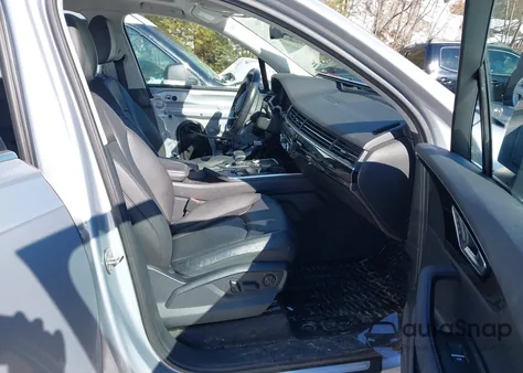 2018 Audi Q7 3.0T Premium z USA, uszkodzony, nr VIN WA1LABF76JD013818